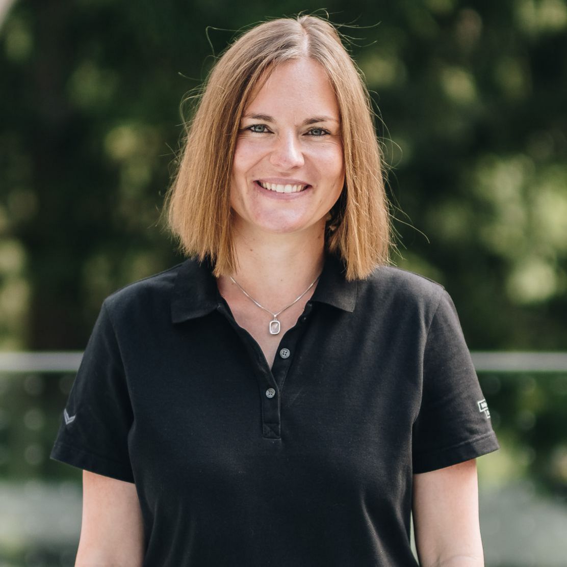 Saskia Lochbaum auf der Brücke der Wildnis im Nationalparkzentrum